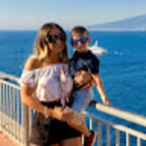 Meet your Posher, Andrea